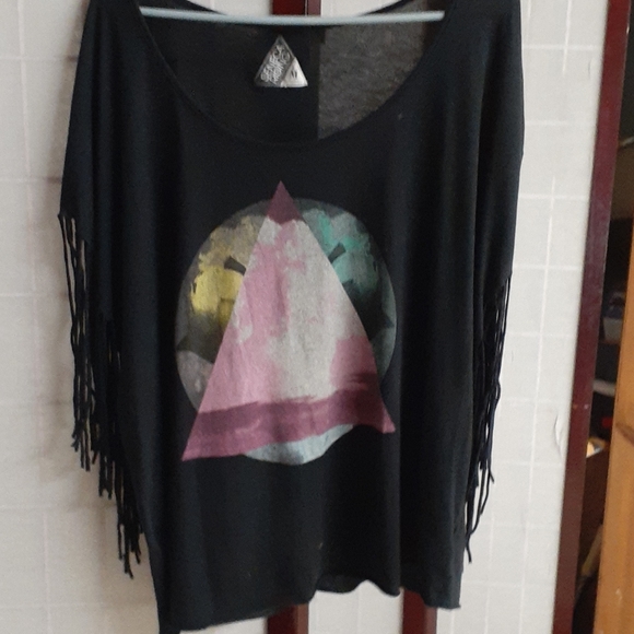 Flowy and fun top 🧜♀️ - Picture 5 of 8